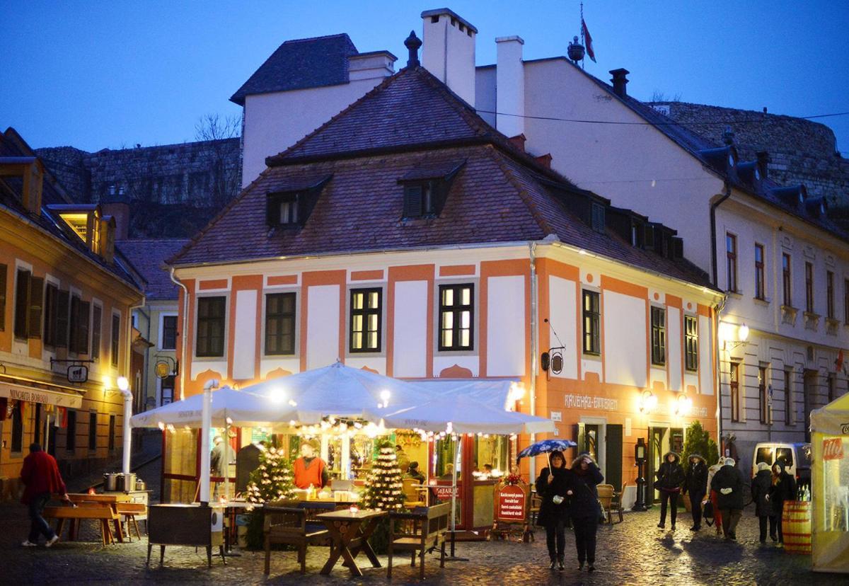 Hotel Senator-Ház Eger Exterior foto
